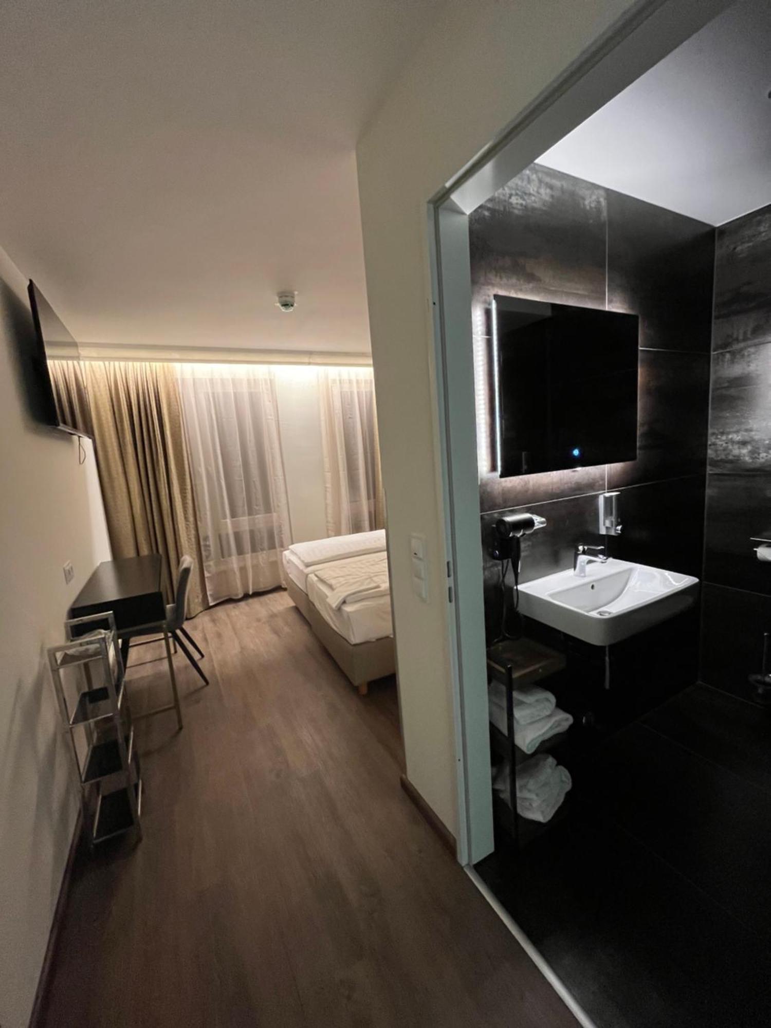 Hotel Adrett Am Dom - Digital Access Köln Ngoại thất bức ảnh